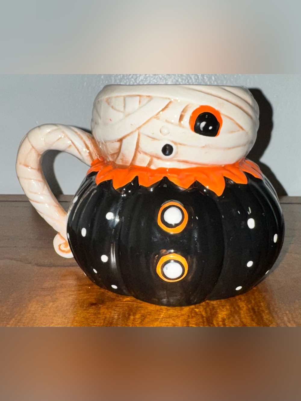 🥰 Johanna Parker Transpac Halloween Mummy 🎃 Mug Black Polka Dot 🆕